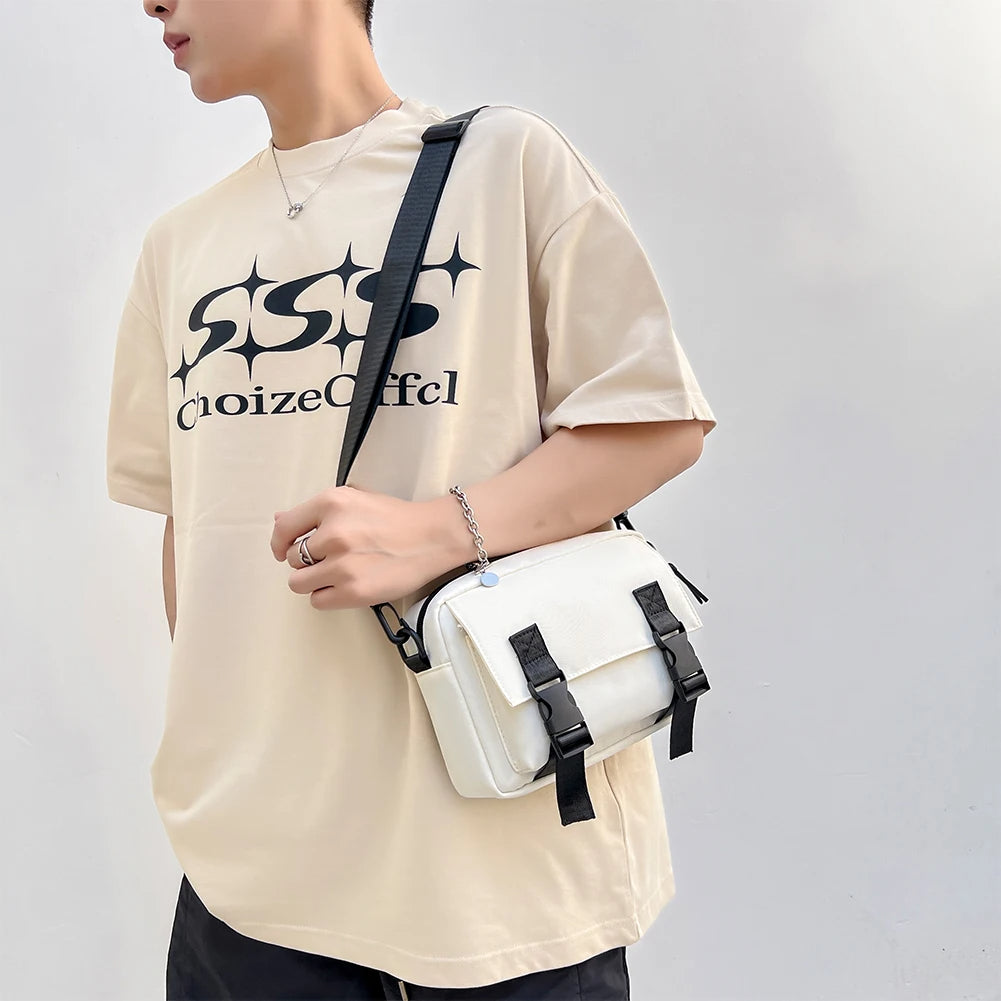 Sacoche blanche moderne et versatile en nylon